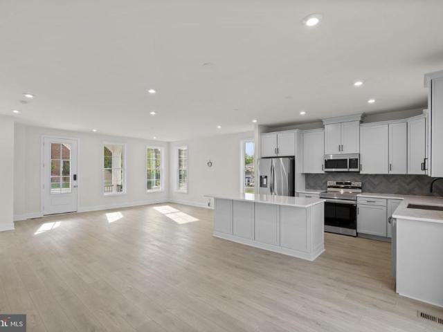 2 Grant Avenue # TAYLOR 28 R2