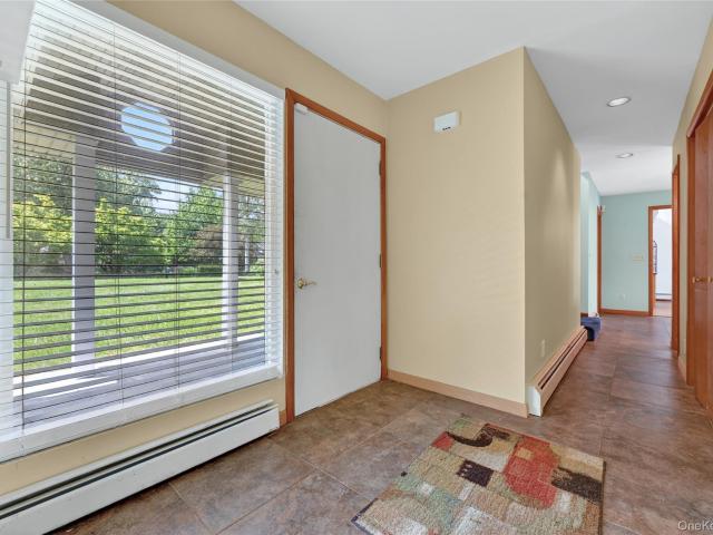 2 Grove Avenue
