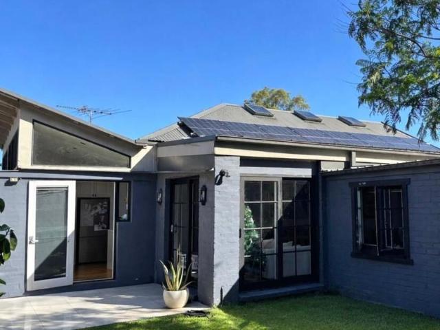 2 Grove Street, Lilyfield