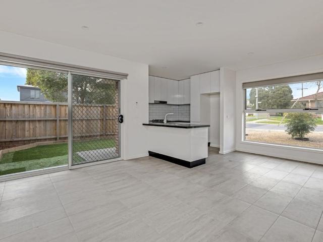 2 Hume StreetSunbury VIC 3429, Australia
