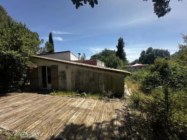 2 habitations pour 148m2 hab, a renover sur pres de 5000m2