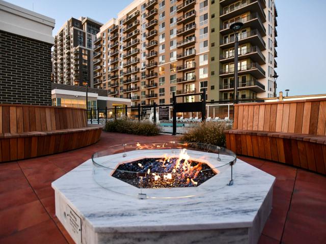 2 Harbor Point Road South 1613, Stamford, US, CT