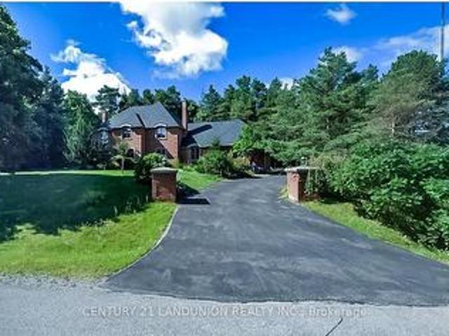 2 Heron Trail, Whitchurch Stouffville, ON, L3Y 4W1 house for sale | Listing ID N13637 | Royal LePage