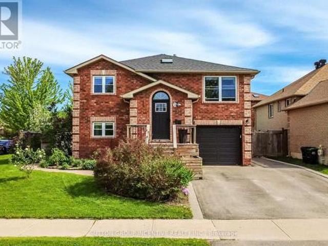 2 Hewitt Place, Barrie, ON, L4M 7B4 house for sale | Listing ID S13665 | Royal LePage