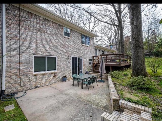 2 Highwood Drive