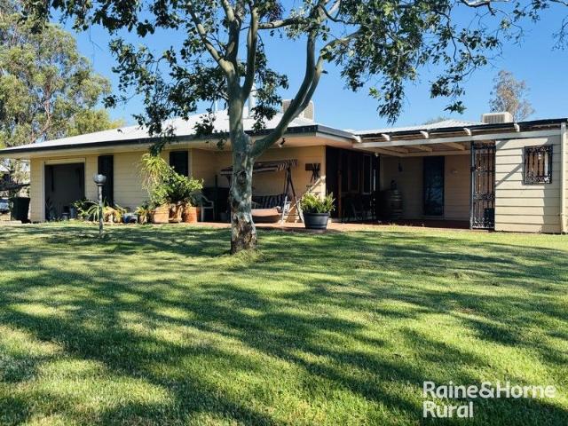 2 homes on 20 acres with town water
