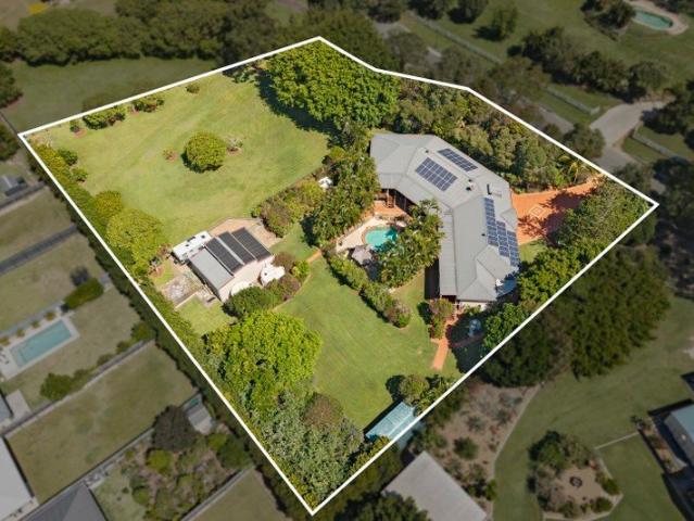 2 HOMES IN 1 HUGE SHED NEAR 1.5 ACRES