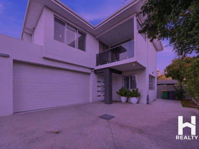 2 Homes, 1 Title High Yield Investment Opportunity!