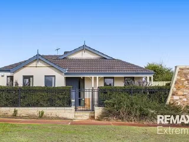 2 Homestead Drive, Clarkson, WA 6030