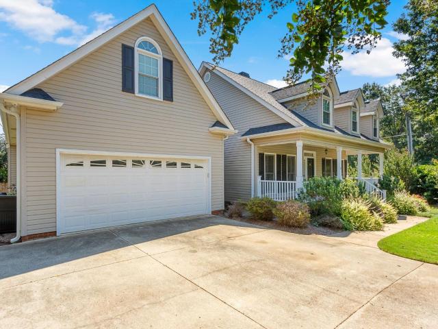 2 Hoptree Drive