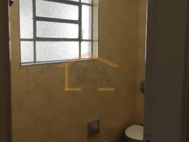 2 imóveis iguais, um sobre o outro, 2 dormitórios, sala, 3 vagas. 184m² Piqueri