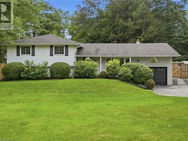 2 Jameson Drive, Flamborough, ON, L9H 5A2 house for sale | Listing ID 40850 | Royal LePage