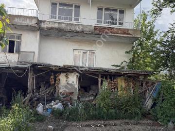 2 Katlı Bahçeli Kasaba Da Müstakil Fırsat Ev