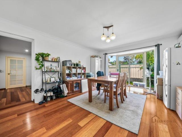 2 Kitchens, 2 Living Zones & Endless Possibilities