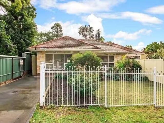 2 Klar Avenue, Darlington, SA 5047