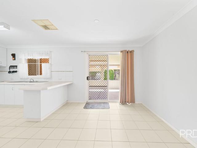 2 Kobi Place, Glenfield Park, NSW 2650