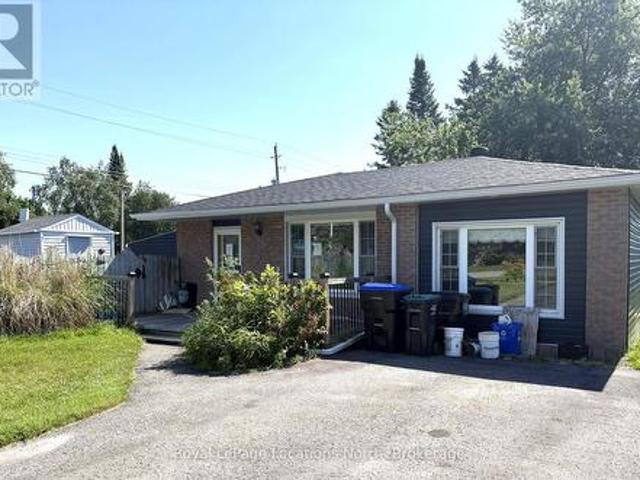 2 Lynn Street, Tiny Perkinsfield, ON, L0L 2J0 house for sale | Listing ID S13547 | Royal LePage