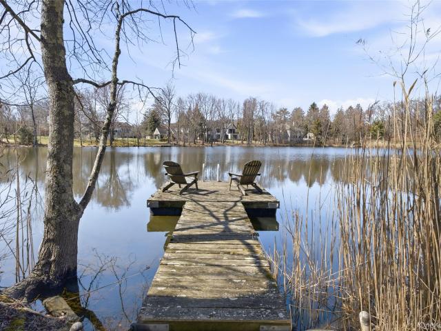 2 Lake Ridge Dr, Armonk, NY 10504 | MLS #971207