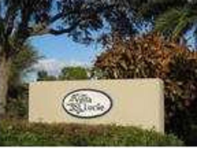 2 Lake Vista Trail #204, Port Saint Lucie, FL 34952
