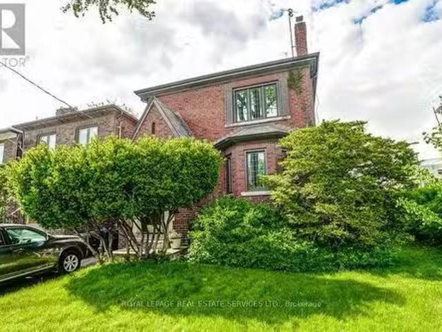2 Larkin Avenue, Toronto, ON, M6S 1L8 investment for sale L.