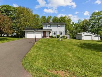 2 Laura Lane, Stratford, PE, C1B 2T5 house for sale | Listing ID 202614 | Royal LePage