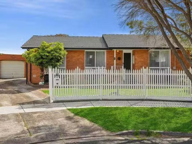 2 Lavender Court, Newcomb, VIC 3219