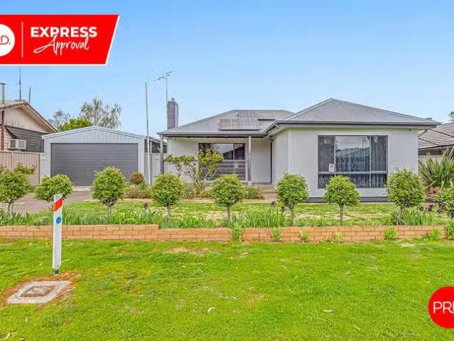 2 Laxdale Court, Kangaroo Flat, VIC 3555