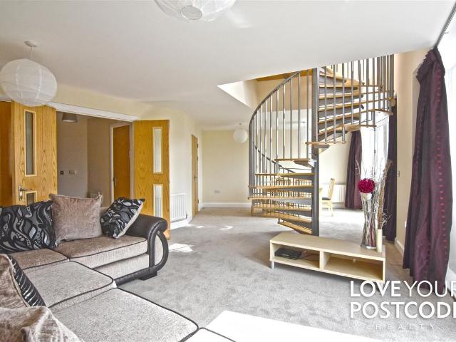 2 Lee Bank Middleway, Birmingham City Centre B15, 2 bed flat to rent, £1,300 pcm | PrimeLocation