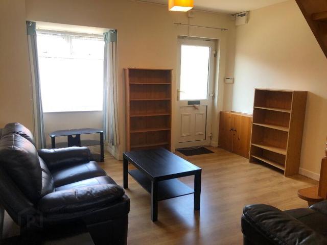 2 Lisavon Parade, Belfast, BT4 1LE