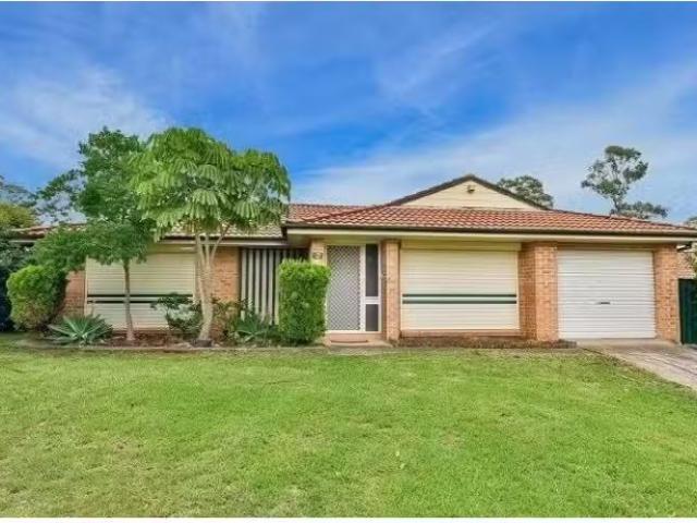2 Lisa Close, NARELLAN House for rent Listed by Leyanah Yatra.