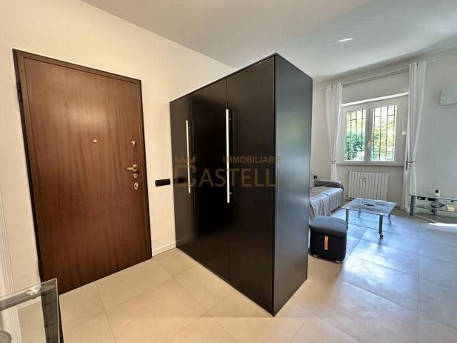 2 Locali Via Moisè Loria 1.200€