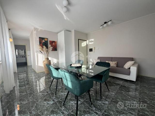 2 LOCALI A MONTICHIARI