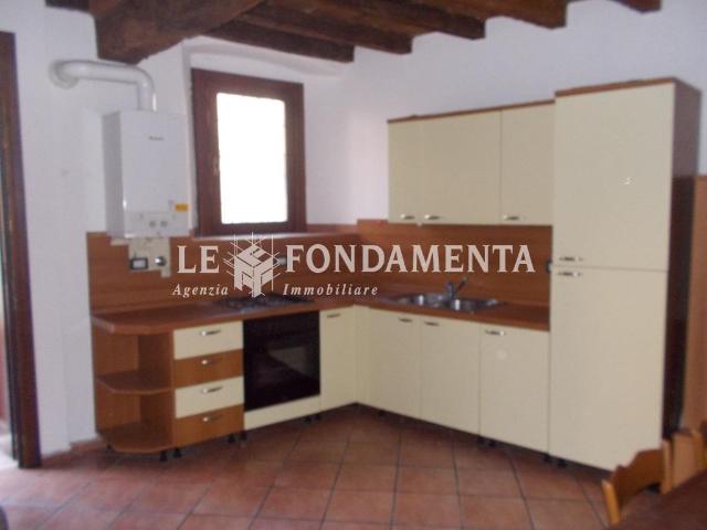 2 LOCALI in affitto a Crema