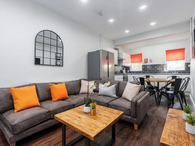 2 Lombard Grove, Manchester M14, 6 bed property to rent, £802 pppm | PrimeLocation