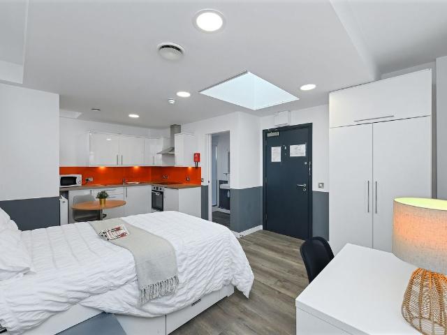 2 Low Pavement, Nottingham NG1, 1 bed flat to rent, £889 pcm | PrimeLocation