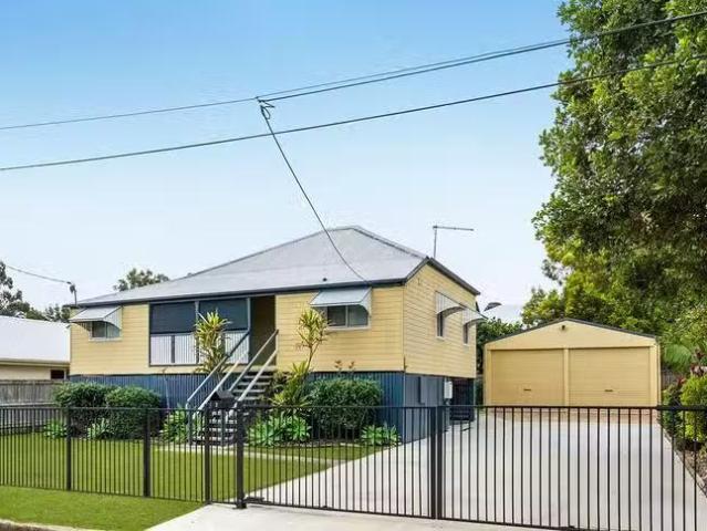 2 Lowry Lane, North Ipswich, QLD 4305
