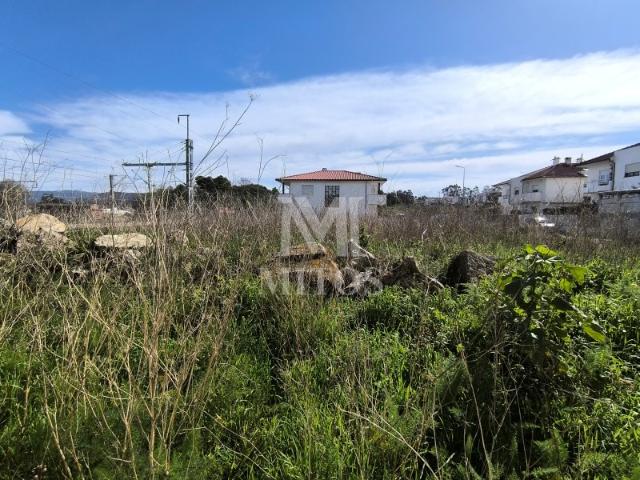 2 lotes de terreno para construção Darque