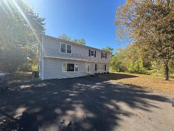 2 Partington Pl, New Paltz, NY 12561 | MLS #994766