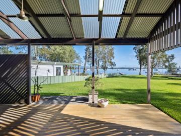 Bonnells Bay, Awaba