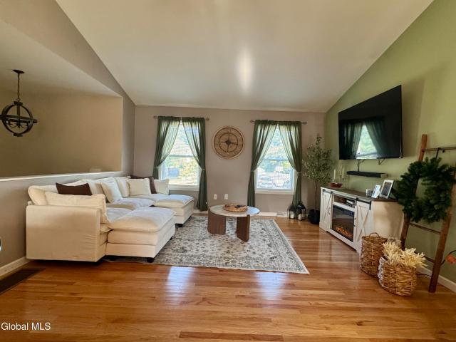 2 Phillips Avenue