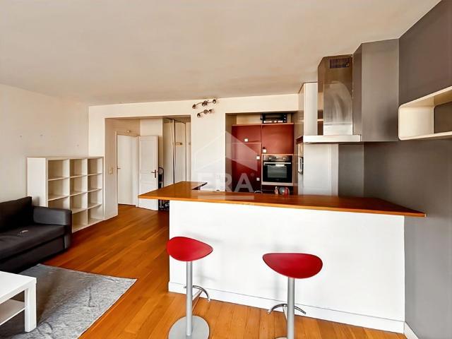 2 pièce s meublé 52 m2 balcon