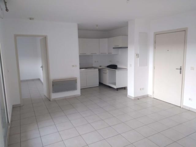 2 pièces · 43.8 m²