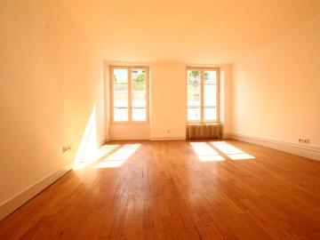 2 pièces 43 m² La Tour Maubourg/Pont de l'Alma