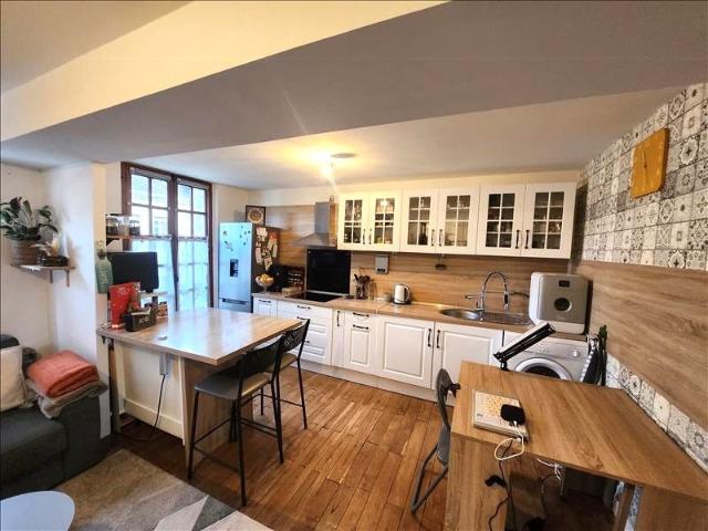 2 pièces 44,24 m² 1er étage Colocation non autorisée