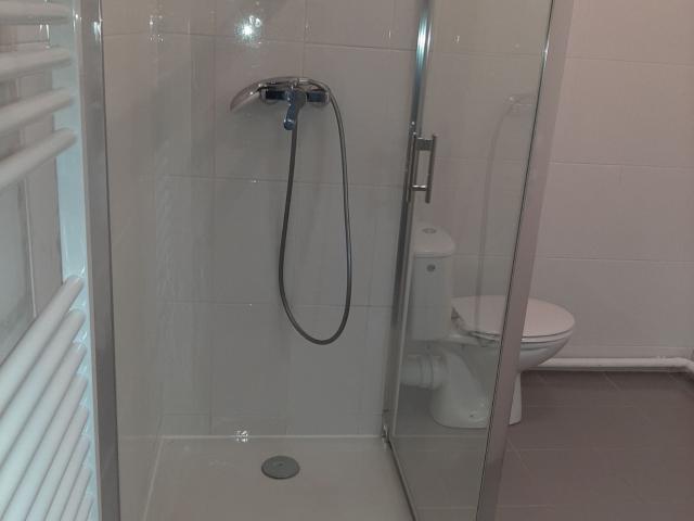 2 pièces · 48.9 m²