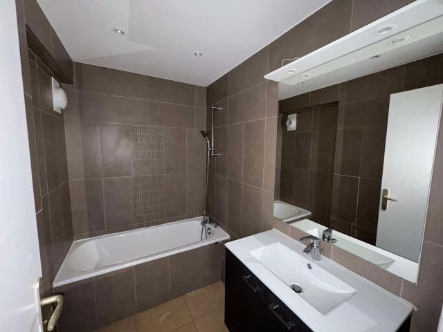 2 pièces · 48.2 m²