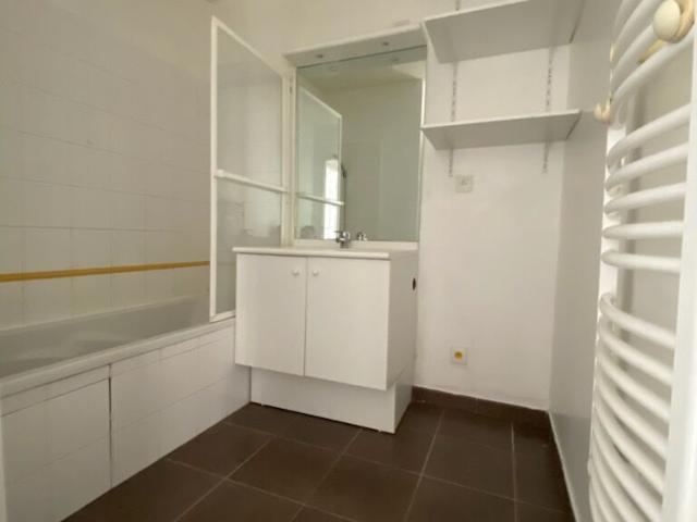 2 pièces · 54.64 m²
