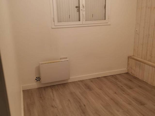 2 pièces. 1 chambre. 32 m2 RDC. garage
