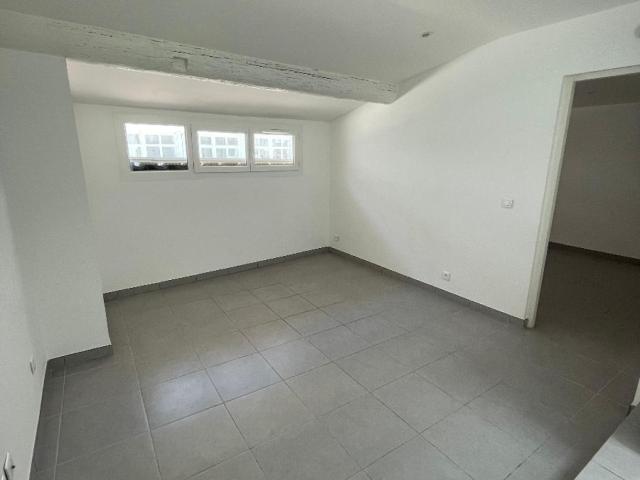 2 pièces 37.84 m² t2 st ferréol a proximité.
