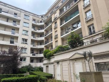 2 pièces à Issy les Moulineaux